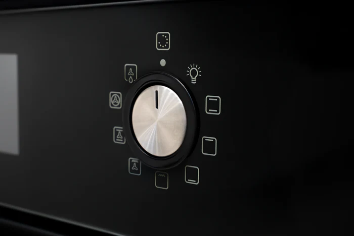 Schubert Built In Elec Oven Built In Elec Oven 90cm 105Lit Black,Handel +Knobs Silver-Digital Screen-Auto-Off " Grill+Oven" LT 9 5274 E Built In Elec Oven SCHUBERT  NT 909SY 