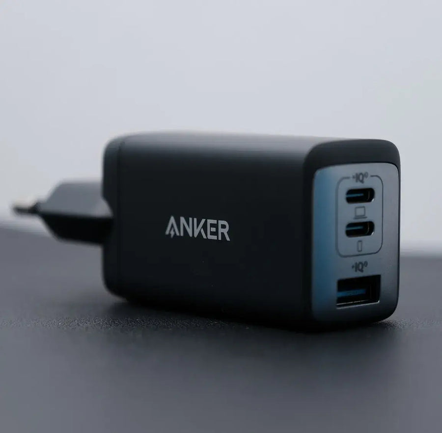 Anker 735 Charger 65W 3-Port Fast Charge