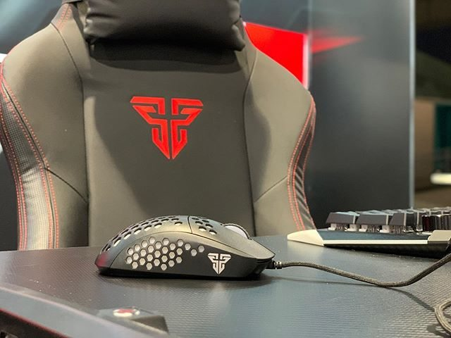 FanTech Gaming Mouse With Colored LED Lights Black